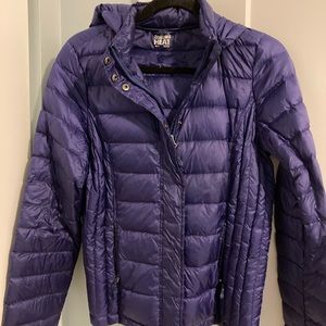 Light weight jacket with hood